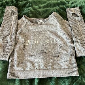 Grey Athlicity Long Sleeved Crop Top Size M